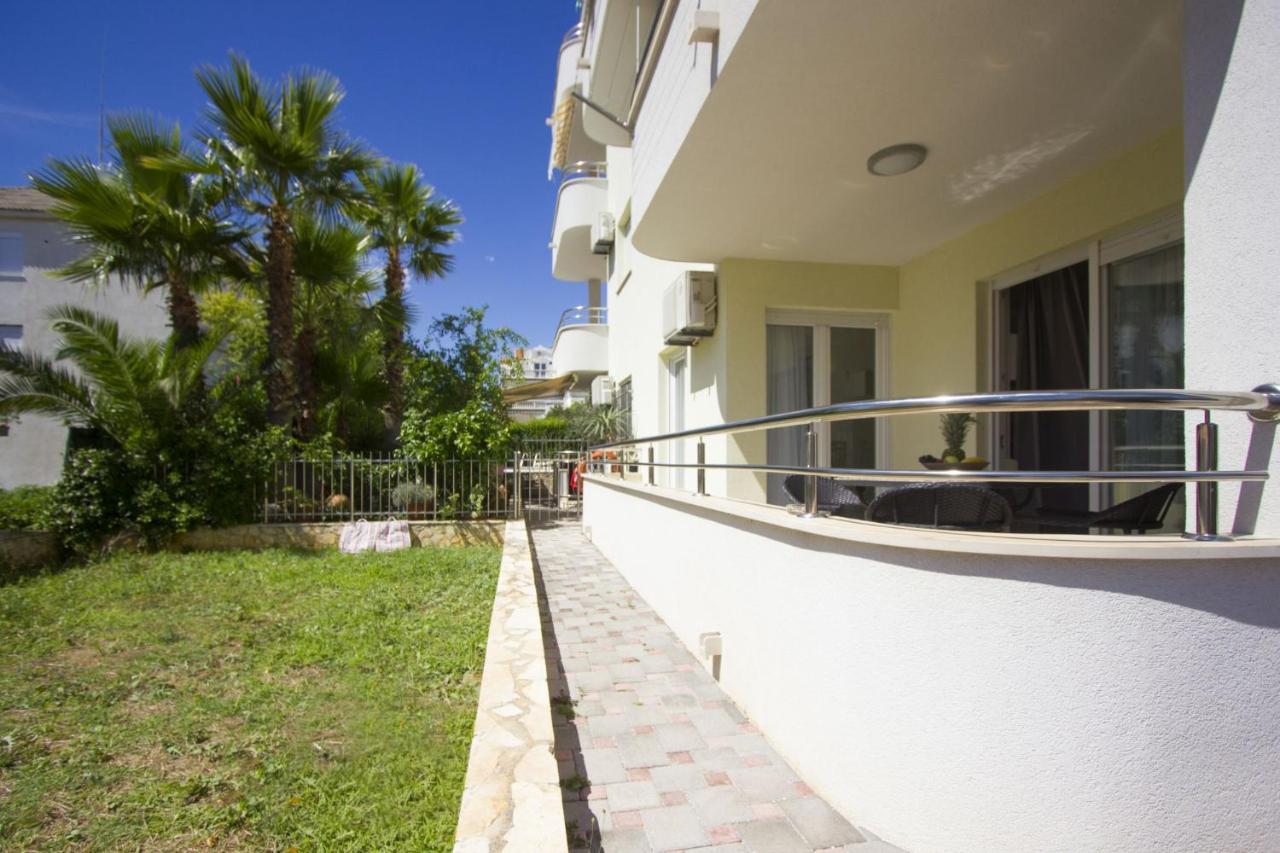 Apartments Paradise Trogir Buitenkant foto