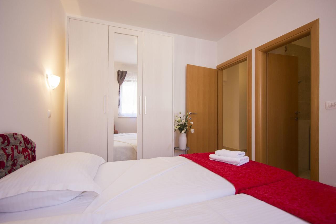 Apartments Paradise Trogir Buitenkant foto