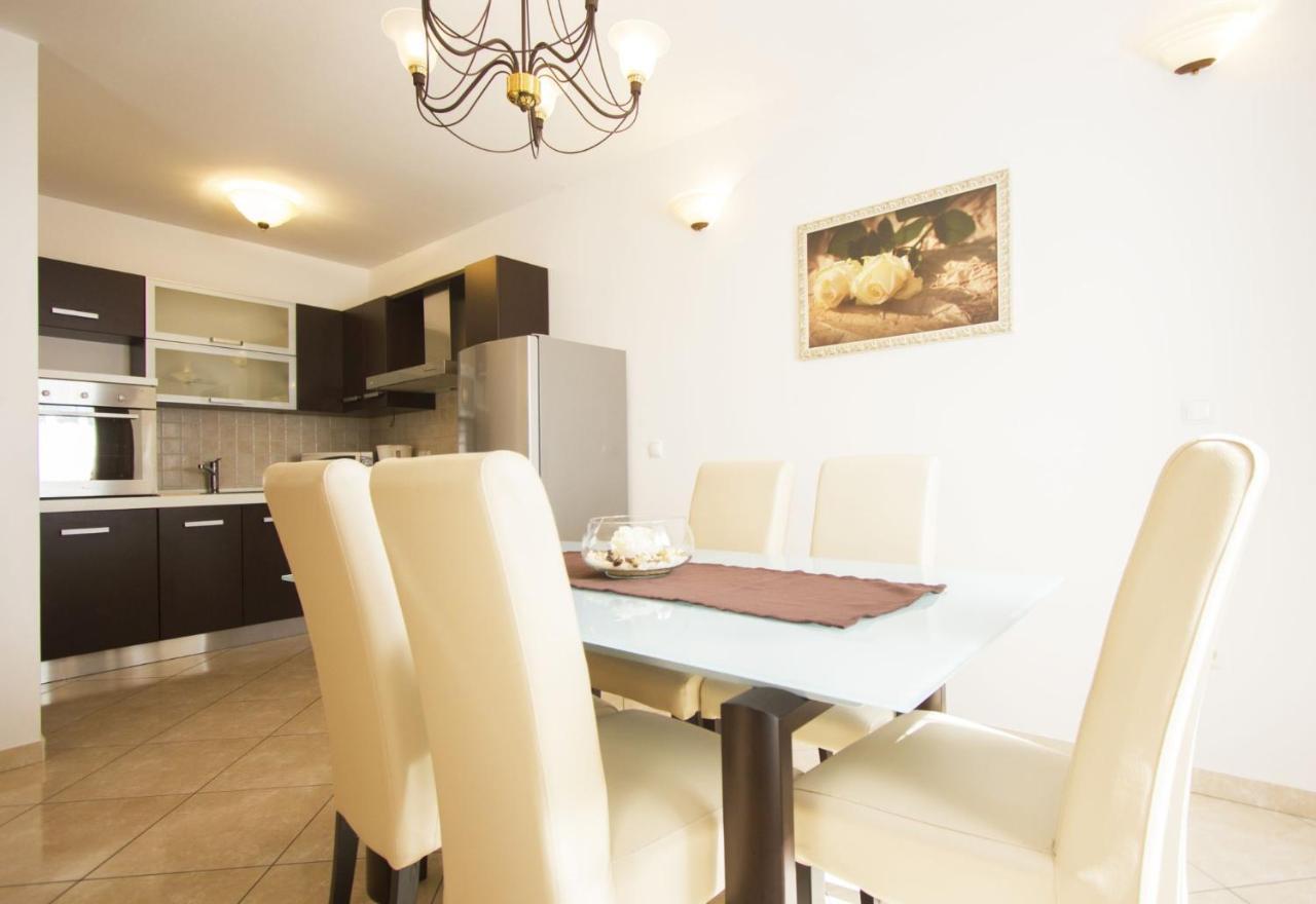 Apartments Paradise Trogir Buitenkant foto