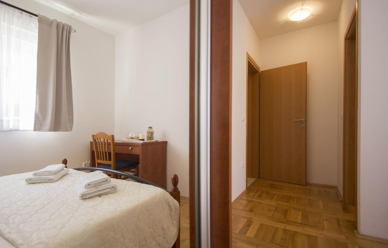 Apartments Paradise Trogir Buitenkant foto